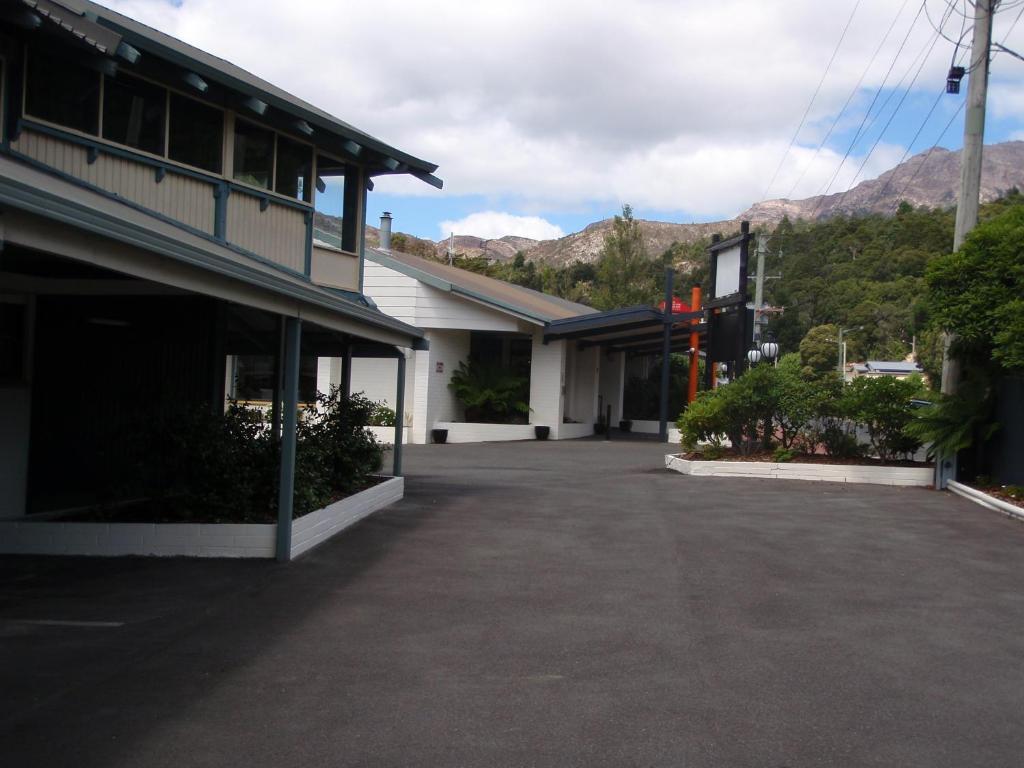 West Coaster Motel Queenstown Exteriör bild